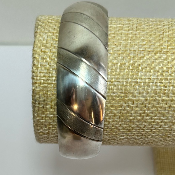 Vintage Sterling Silver Cuff Bracelet Mexico Taxco Signed TR-53 Brushed Shiny - Picture 3 of 9